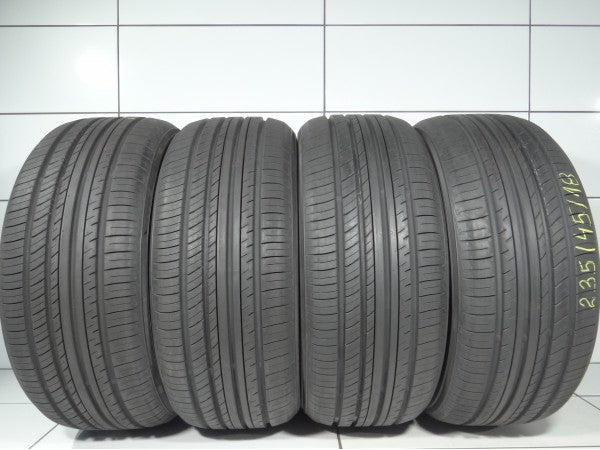 Yokohama ADVAN dB V552 235/45R18 94 W