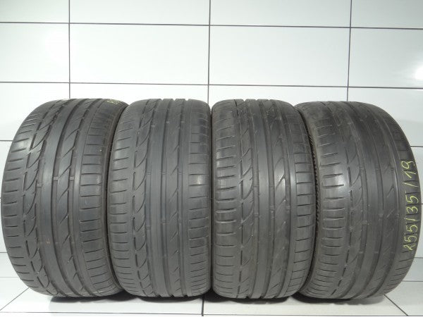 BRIDGESTONE POTENZA S001 255/35R19 96 Y