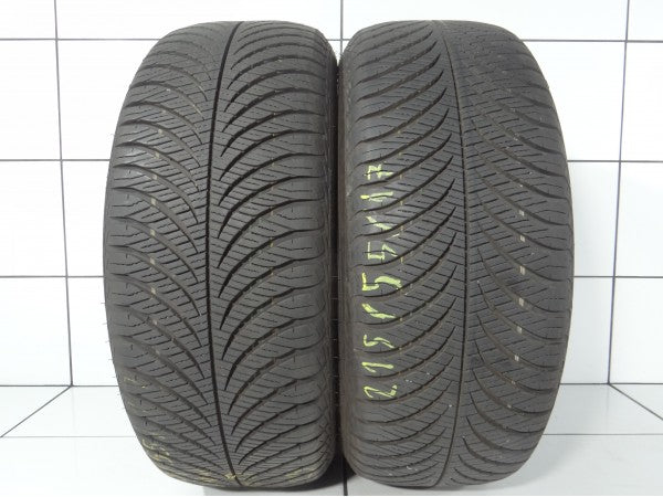 Goodyear VECTOR 4SEASONS GEN2 215/55R17 94 V