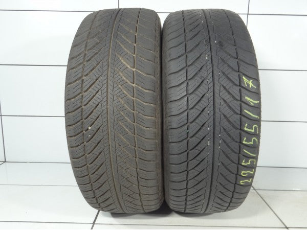 Goodyear UltraGrip 8 Performance 225/55R17 97 H