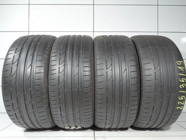 BRIDGESTONE POTENZA S001 225/35R19 88 Y
