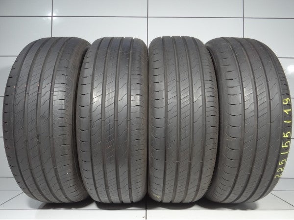 Goodyear EFFICIENT GRIP 2 SUV 225/55R19 99 V