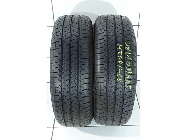 MICHELIN Agilis 215/60R17C 104/102 H