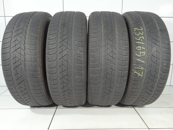 PIRELLI Scorpion Winter 235/65R17 104 H