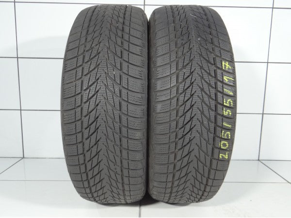 Goodyear UltraGrip Performance 3 205/55R17 95 V