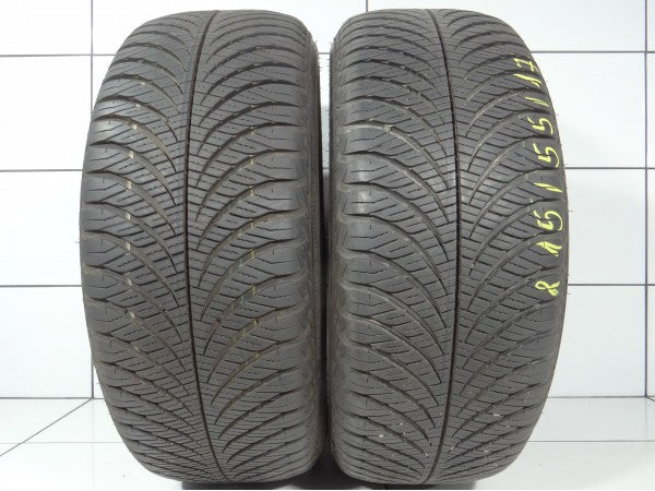 Goodyear VECTOR 4SEASONS GEN2 215/55R17 94 V