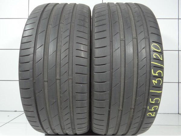 Kumho ECSTA PS71 255/35R20 97 Y