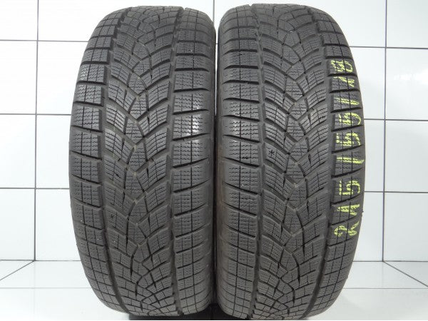 Goodyear ULTRA GRIP PERFORMANCE GEN-1 SUV 215/55R18 99 V