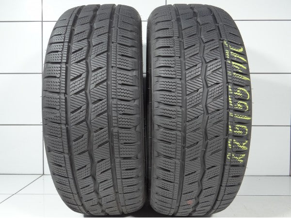 Hankook Winter i*cept LV 225/55R17C 109/107 R