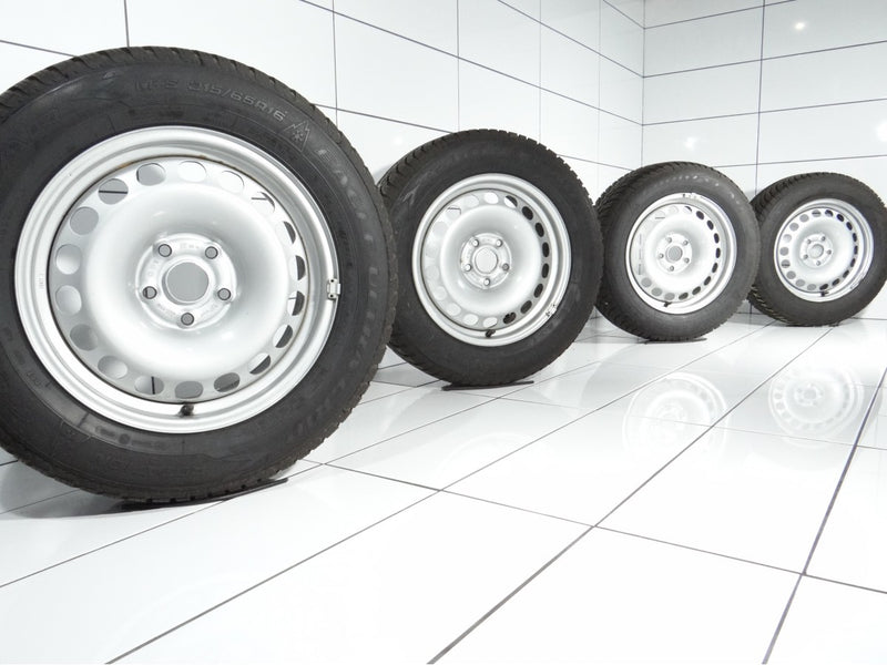 Goodyear EAGLE ULRA GRIP A GW3 215/65R16 98 H VW TIGUAN