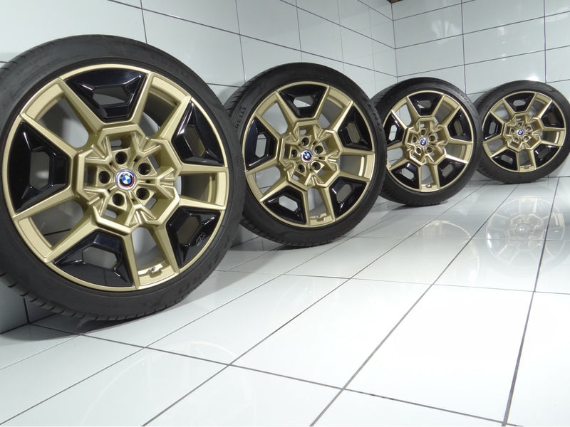 PIRELLI PZERO TM 275/40R22 107 Y BMW XM G09