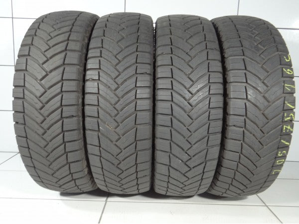 MICHELIN AGILIS CROSS CLIMATE 205/75R16C 113/111 R