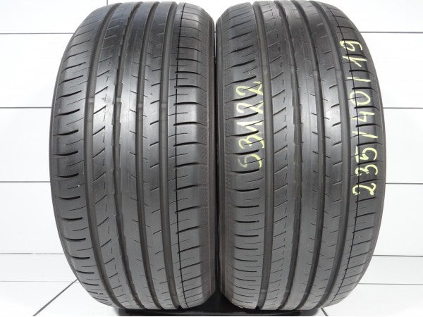 Yokohama BLUEARTH-GT AE51 235/40R19 96 W