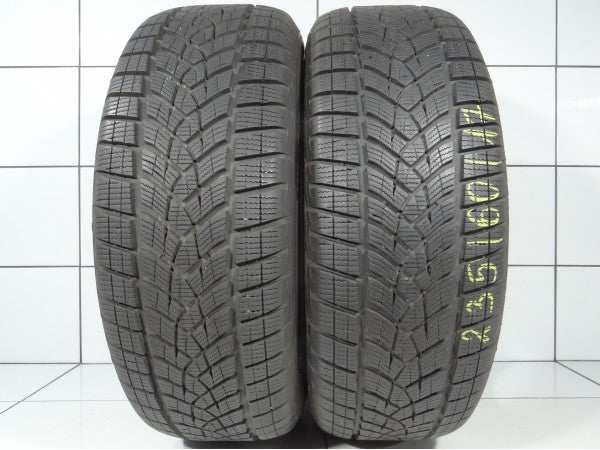 Goodyear ULTRA GRIP PERFORMANCE GEN-1 SUV 235/60R17 102 H