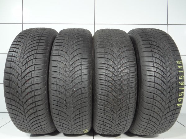 Goodyear VECTOR 4SEASONS GEN-3 195/65R15 95 V
