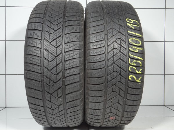 PIRELLI Sottozero 3 Winter 225/40R19 93 H