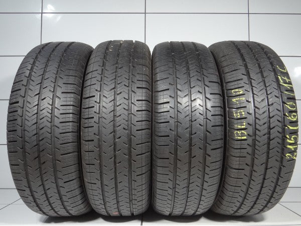 MICHELIN Agilis 215/60R17C 104/102 H