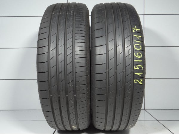 Goodyear EfficientGrip Performance 215/60R17 96 H