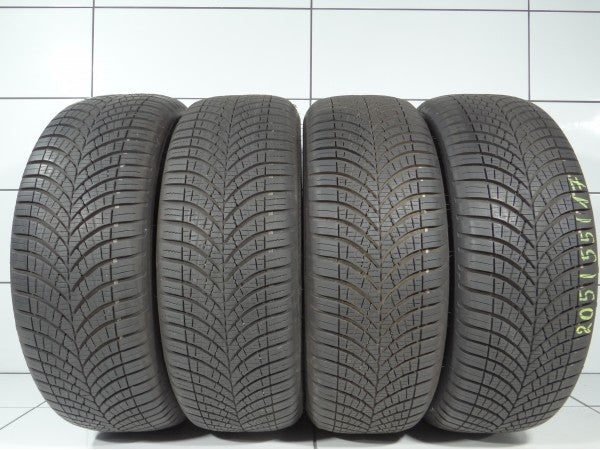 Goodyear VECTOR 4SEASONS GEN-3 205/55R17 95 V