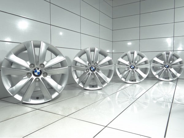 BMW OE 17' Srebrny BMW 1 E81 E82 E87 E88