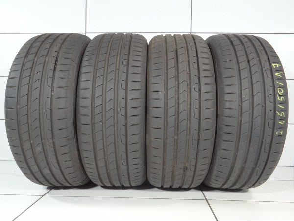 Continental PREMIUM CONTACT 7 EV 215/50R17 95 Y