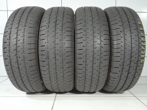 MICHELIN AGILIS PLUS 215/60R17C 104/102 H