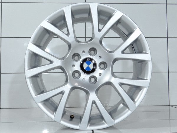 BMW OE 18' Srebrny