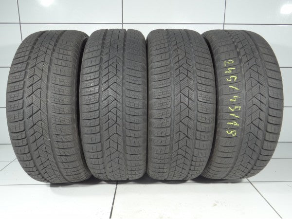 PIRELLI Sottozero 3 Winter 245/45R18 100 V