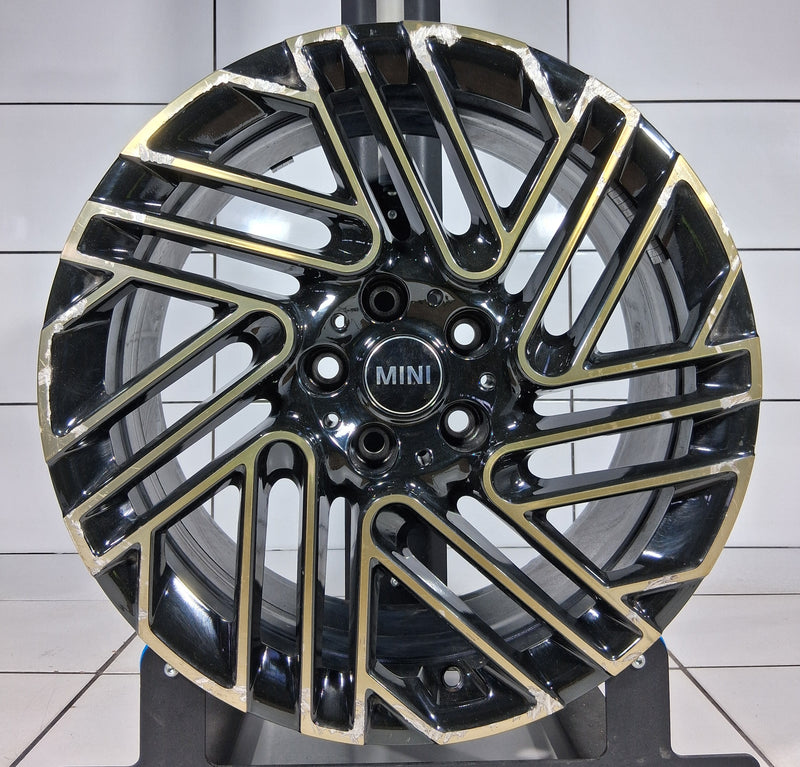 MINI OE 18' F54 Clubman, Styling 665, 1544061, 5x112, ET 54, Czarny Złoty