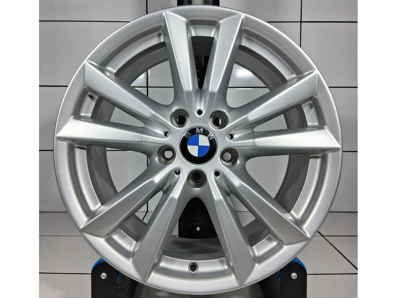 BMW OE 18' Srebrny