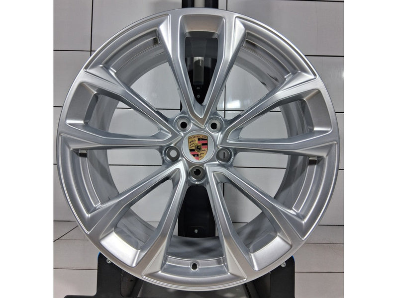 PORSCHE OE 19' Srebrny