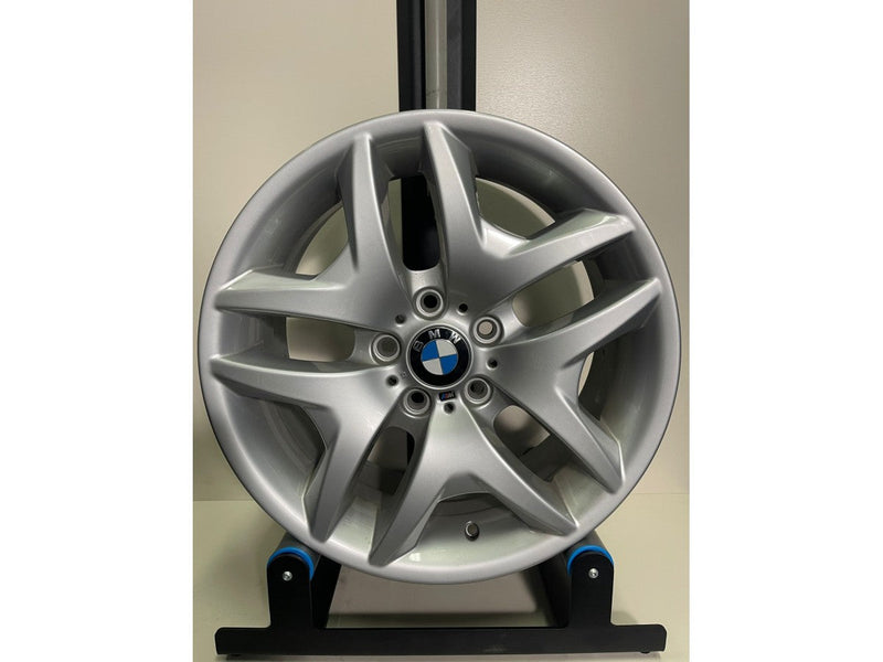 BMW OE 18' Srebrny BMW X3 E83