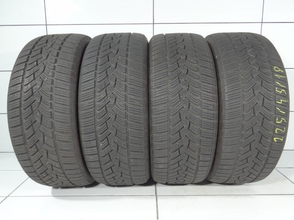 Goodyear ULTRA GRIP PERFORMANCE GEN-1 225/45R18 95 H