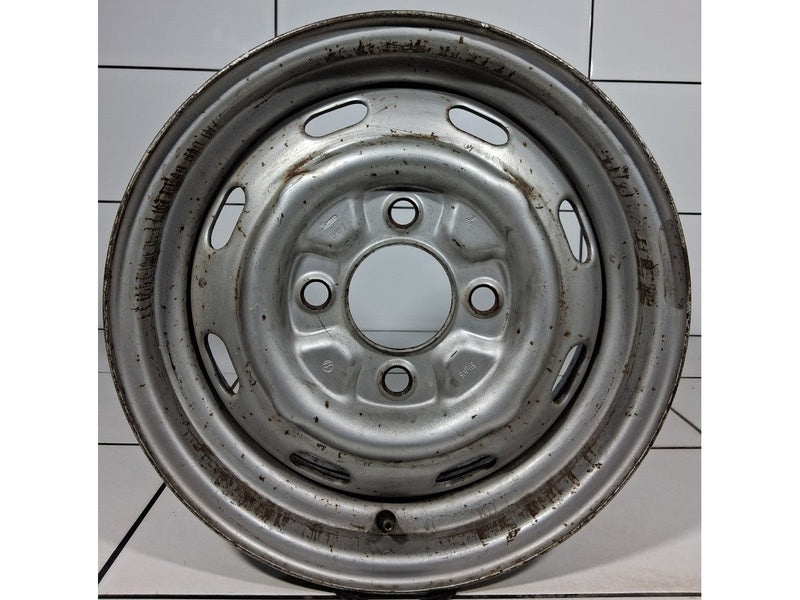 VOLKSWAGEN OE 15' Srebrny