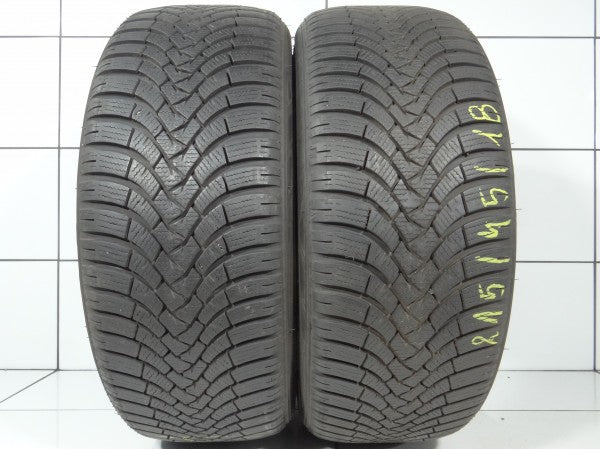Falken EUROWINTER HS01 215/45R18 93 V
