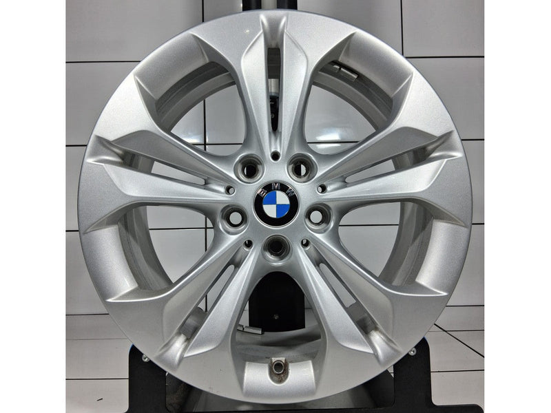 BMW OE 17' Srebrny