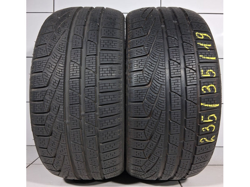 PIRELLI Sottozero Winter 240 SERIE II 235/35R19 87 V [2016] 7MM(DEMO)