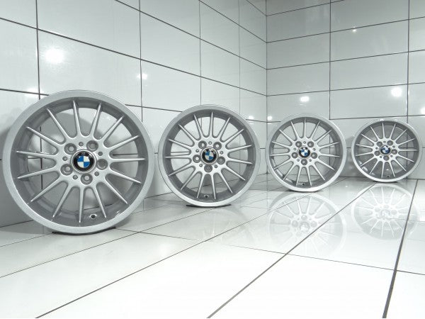 BMW OE 17' Srebrny BMW 5 E39