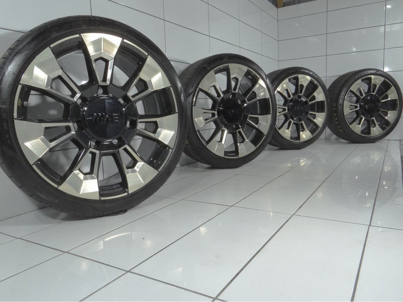 KOŁA BMW XM (G09) 5X120, ET-22/ET-44, 275/35R23-315/30R23 108 Y/111Y CZARNY(ZŁOTY POLER)