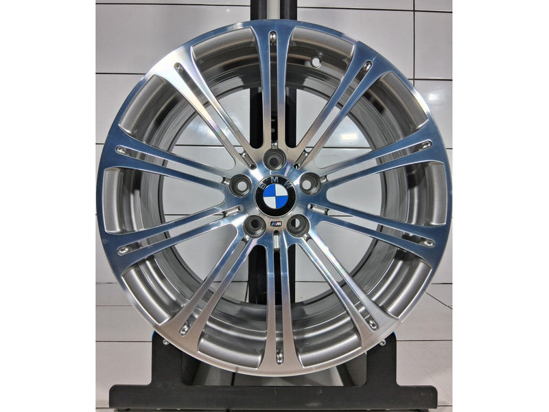 BMW OE 19' Srebrny poler
