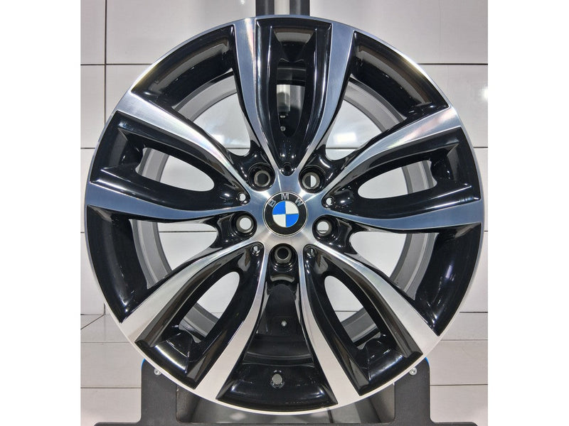 BMW OE 18' Czarny poler