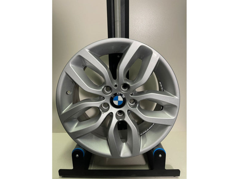 BMW OE 17' Srebrny