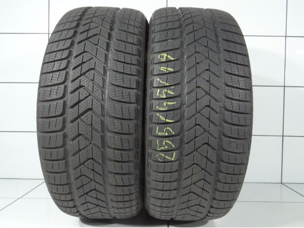 PIRELLI Winter Sottozero 3 255/45R19 104 V