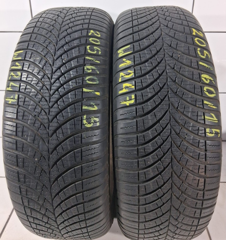 Goodyear Vector 4Seasons 205/60R15 95 V
