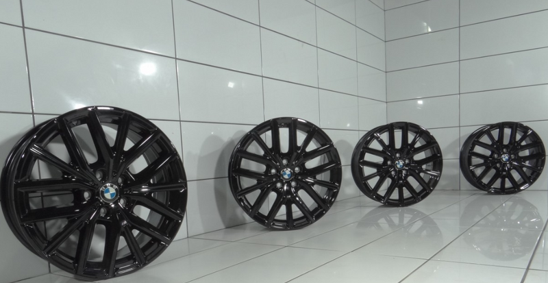 BMW OE 18' Czarny BMW 2 U06