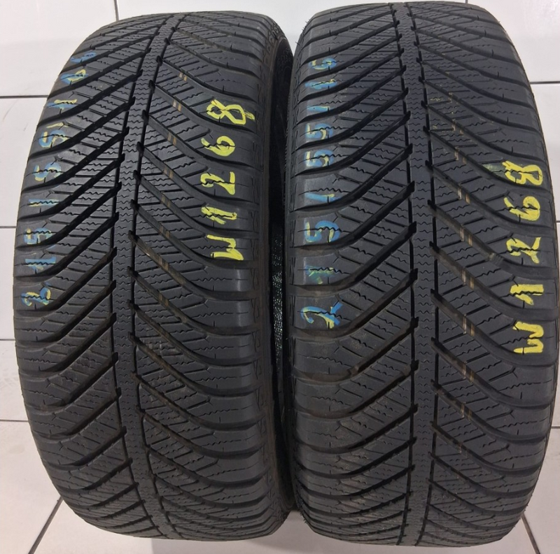 Goodyear Vector 4Seasons 215/55R16 97 V