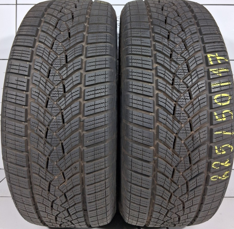 Goodyear ULTRA GRIP PERFORMANCE GEN-1 225/50R17 98 H