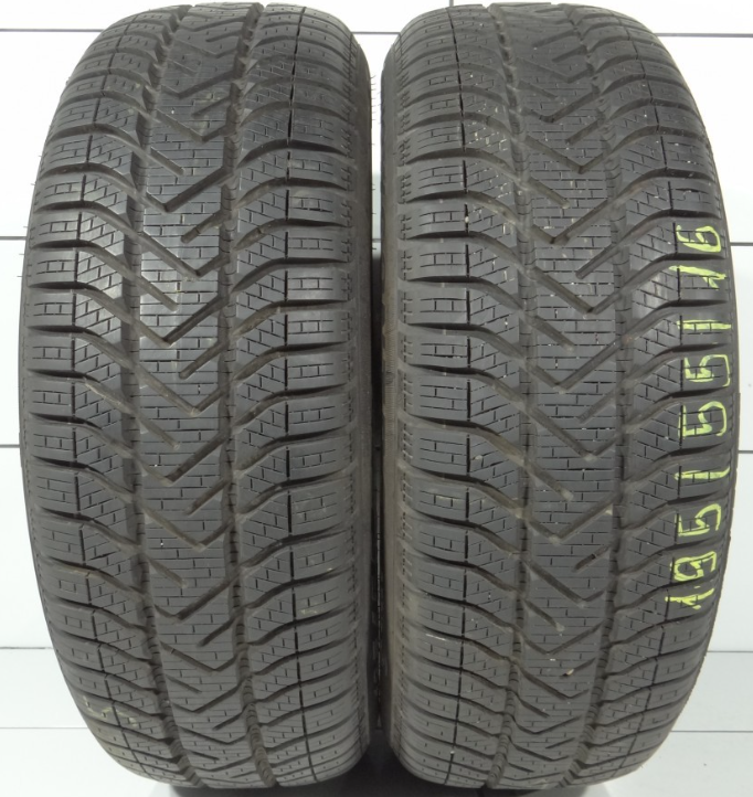 PIRELLI Snowcontrol Serie 3 Winter 210 195/55R16 87 H [2018] 7MM
