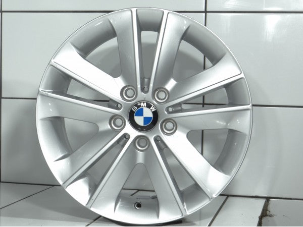 BMW OE 17' Srebrny BMW 1 E81 E82 E87 E88