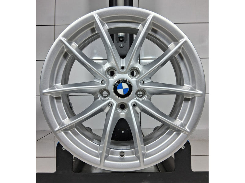 BMW OE 16' Srebrny